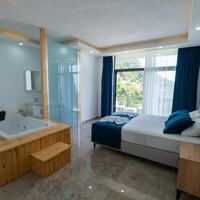 Villa King — 22