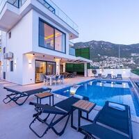 Villa Lovelet 2 — 3