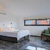 Villa Sembol — 42