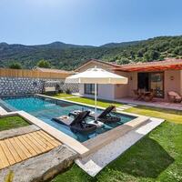 Villa Red — 1