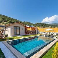 Villa Red — 3
