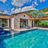 Villa Loya — 1