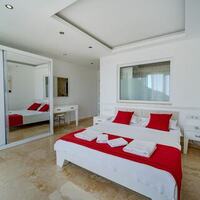 Villa Serenity — 81