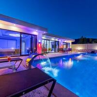 Villa Guru — 4