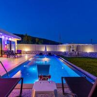 Villa Guru — 6