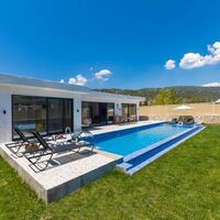 Villa Guru — 11