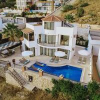 Villa Quinn — 57
