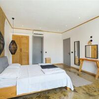 Villa Stay 2 — 30