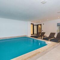 Villa Newcastle — 41
