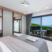 Villa Newcastle — 65