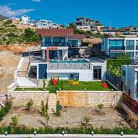Villa Newcastle — 73