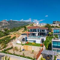 Villa Newcastle — 74
