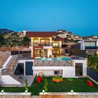 Villa Newcastle — 88