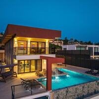 Villa Newcastle — 90