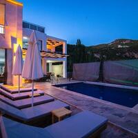 Villa Sultana — 6