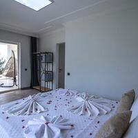 Villa Sultana — 10
