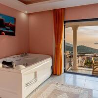 Villa Bercesti — 13