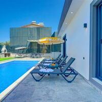 Villa Ramos — 10
