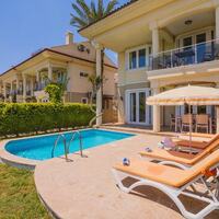 Villa Pearl 4 — 2