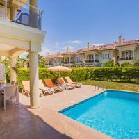 Villa Pearl 4 — 4