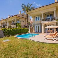 Villa Pearl 4 — 6