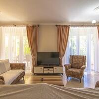 Villa Pearl 8 — 8