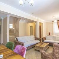 Villa Pearl 8 — 9