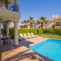 Villa Pearl 7 — 9