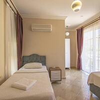 Villa Pearl 8 — 21