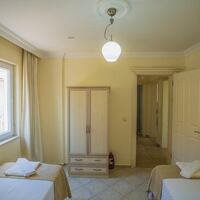Villa Pearl 4 — 32
