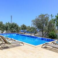Villa Aristo — 6