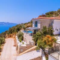 Villa Eterna — 84