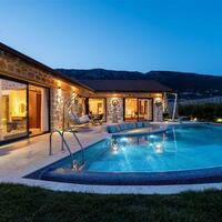 Villa Topcu Stone — 2