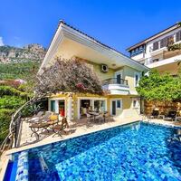 Villa Noyan — 5