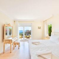 Villa Noyan — 32