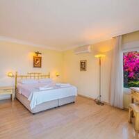Villa Noyan — 38