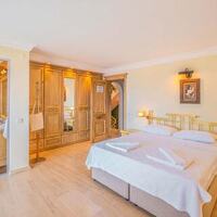 Villa Noyan — 42