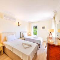 Villa Noyan — 49
