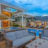 Villa Hillside 3 — 4