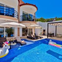 Villa Truva — 16
