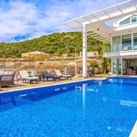 Villa Hillside 3 — 45
