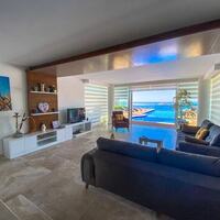Villa Hillside 3 — 75
