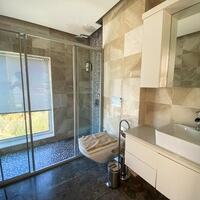 Villa Hillside 3 — 80