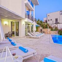 Villa Neptune — 3