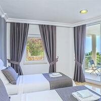 Villa Neptune — 11