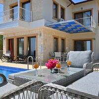 Villa Dionysus — 4