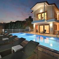 Villa Dionysus — 7