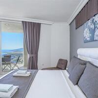 Villa Neptune — 52